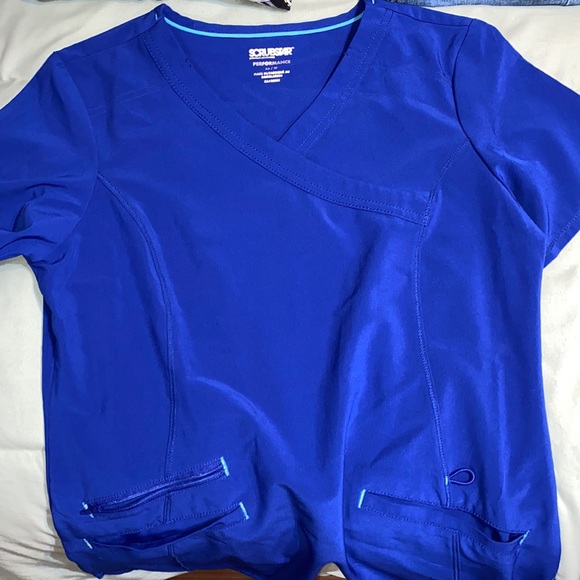 Scrub Top - Picture 1 of 1